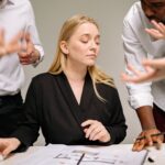 Siente la conexión: Emprende de manera sostenible con tu negocio